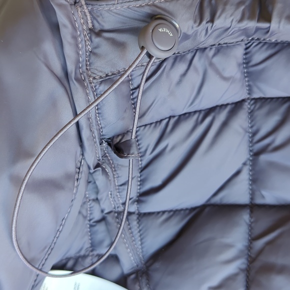 Athleta Whisper Featherless Puffer Jacket - Dusk Purple S - Picture 7 of 9